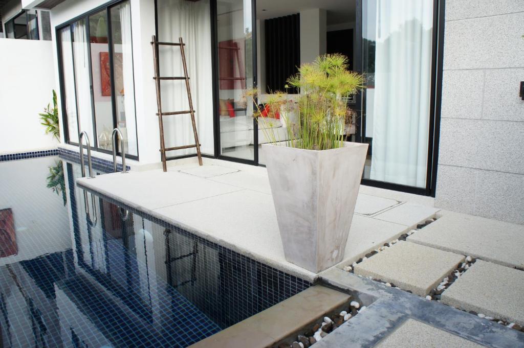 By The Lake Villas Nai Harn Zimmer foto